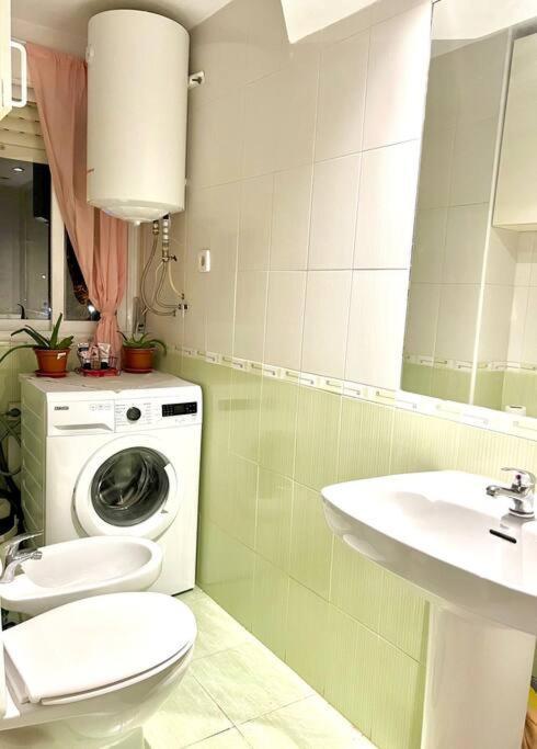 Bonito Apartamento. Estadio Wanda - Metro Sanblas Apartment Madrid Ngoại thất bức ảnh